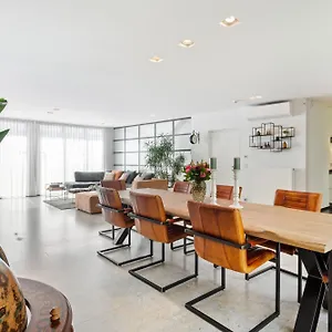 https://villa-ring-137.brusselshotelsbook.com